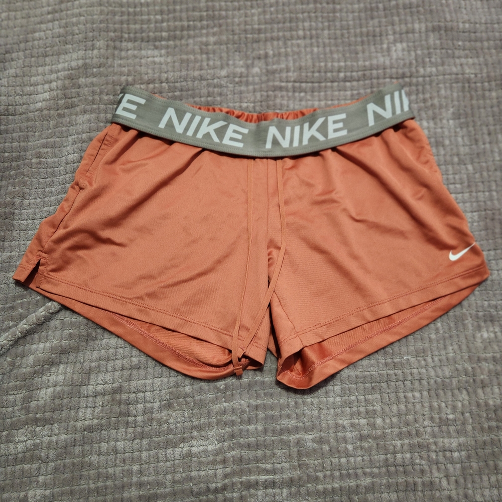 Nike Women's Rust Shorts